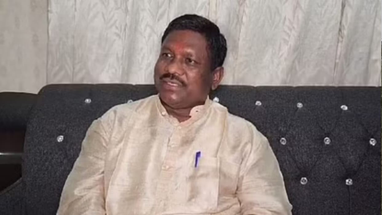 CG Election: congress Action on statement of former MLA Brihaspati Singh, Congress issued show cause notice