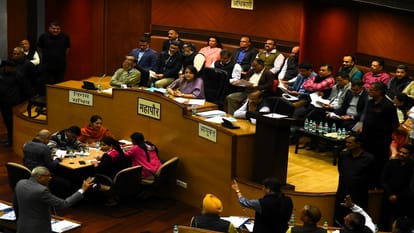 Budget presented in Delhi Corporation possibility of increase in expenditure of Rs 460 crore