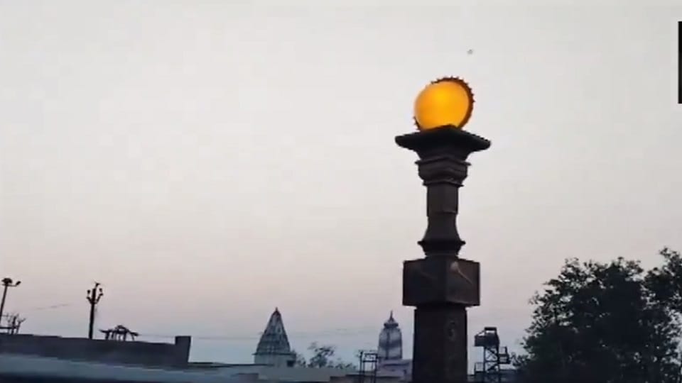 Surya Stambh being installed at the Dharma Path in Ayodhya