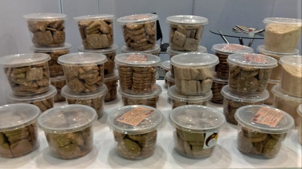 Products made from coarse grains are failing junk food in taste