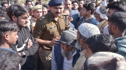 Accident: Bus stand echoed with screams, three lives ended, Lucky was the only son in the house