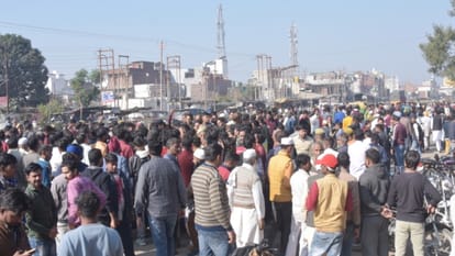 Accident: Bus stand echoed with screams, three lives ended, Lucky was the only son in the house