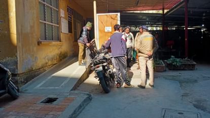 Haryana Tourist dies after falling off 4th floor in Tosh Kullu Himachal Pradesh