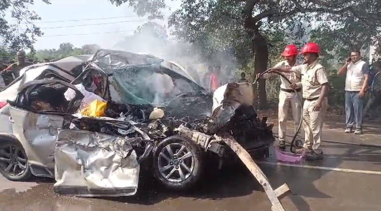 Four people died in road accident in Janjgir Champa