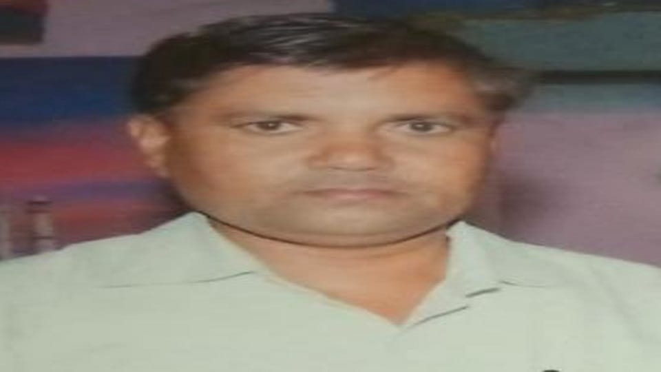 Accountant threatened to be shot for not issuing income certificate