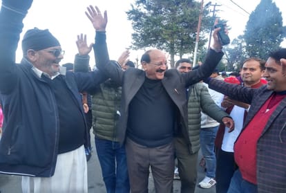 Mussoorie News Bagwal Budhi Diwali celebrated Cabinet Minister also danced with local people