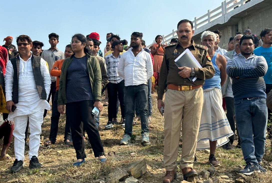 Accident near Renu river bridge in Obra: Two including a teenager drowned in the river while trying to take a