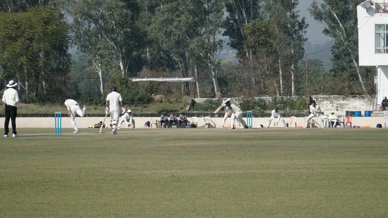 Cooch Behar Trophy Uttarakhand made 162 runs after losing four wickets