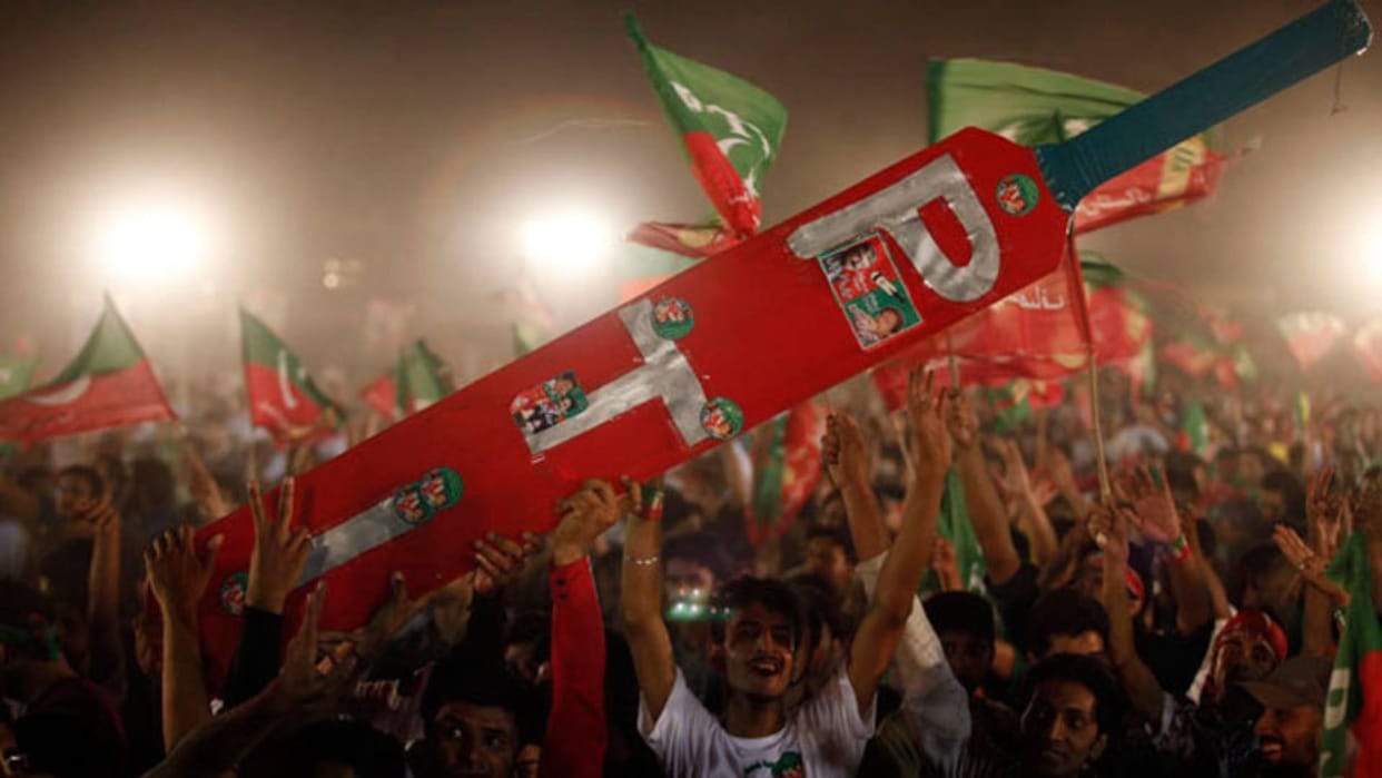 Imran Khan's party accuses election Commission of dil ly-dallying tactics in allocating bat' symbol