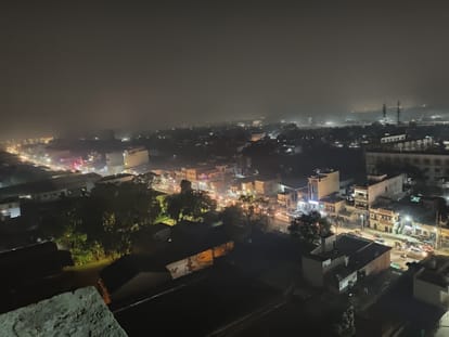 Biggest jam of the year: Vehicles kept crawling till midnight, took 45 minutes to cover a distance of five min