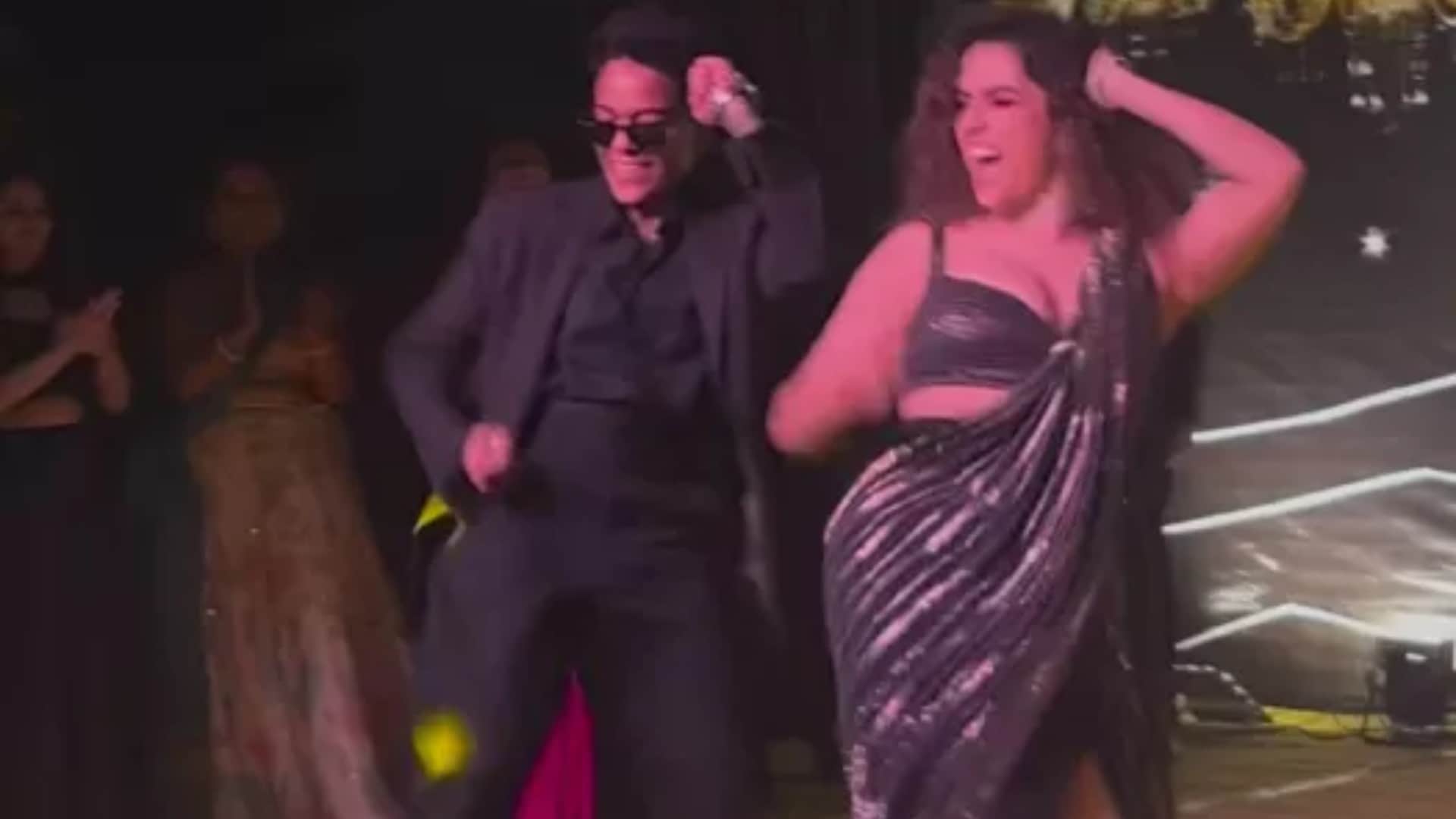 Sam Bahadur Actress Sanya Malhotra Dance on sister sangeet actress look gorgeous in slit saree