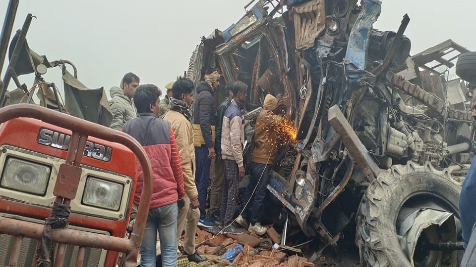 Driver killed three injured in collision between truck and tractor-trolley in Lakhimpur kheri