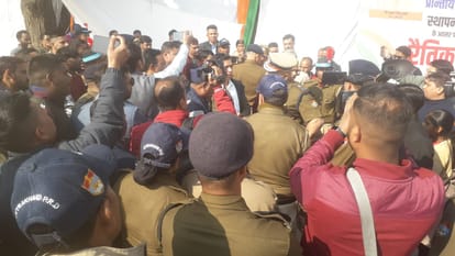 Provincial Guard Foundation Day CM Dhami took the salute of the parade Dehradun Uttarakhand news
