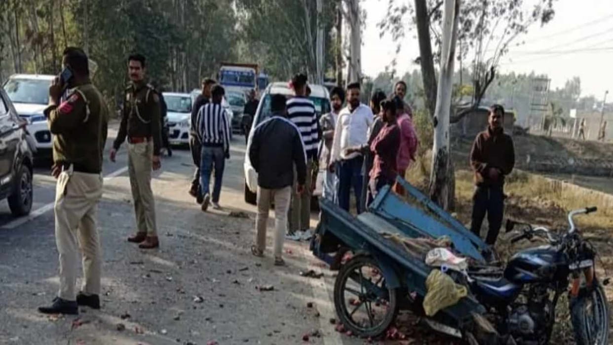 Private bus hits Jugaad bike-hawker, three youths die