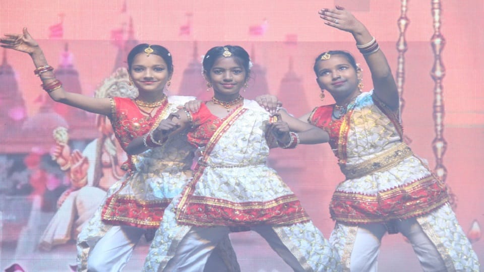 A glimpse of Indian culture seen in the annual festival