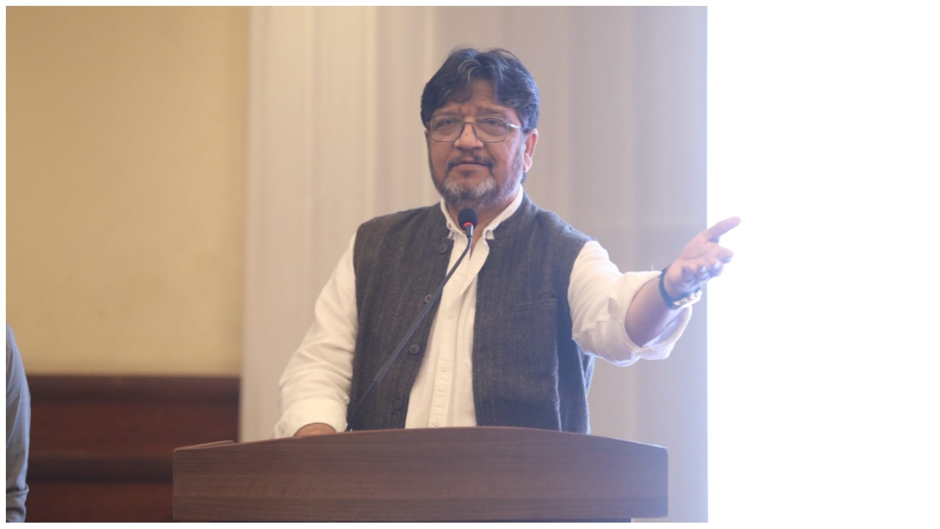 100 renowned Bollywood writers unite to fight for moral and intellectual property rights in Mumbai under SWA