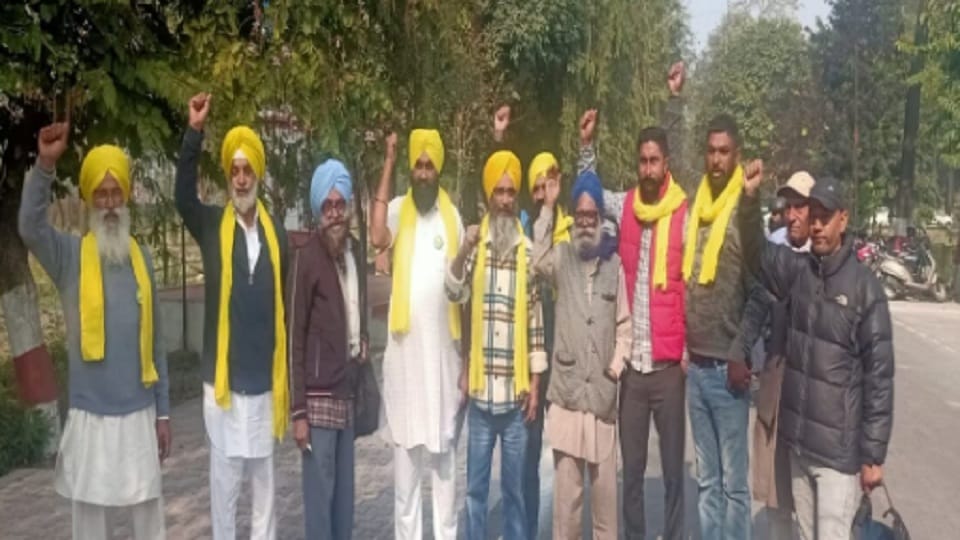 Leaders associated with farmer organizations protest in the Collectorate in rudrapur