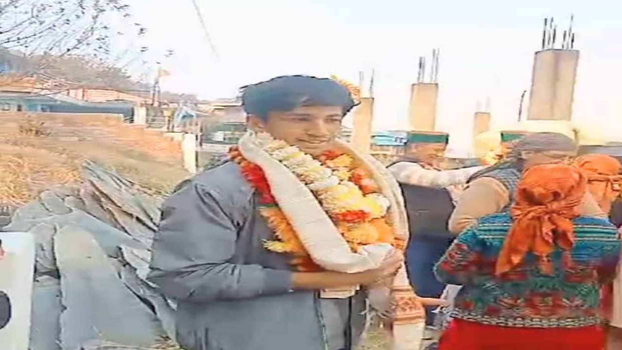 Warm welcome to Marshal Khimta who reached the village after winning the gold medal in the MMA competition.