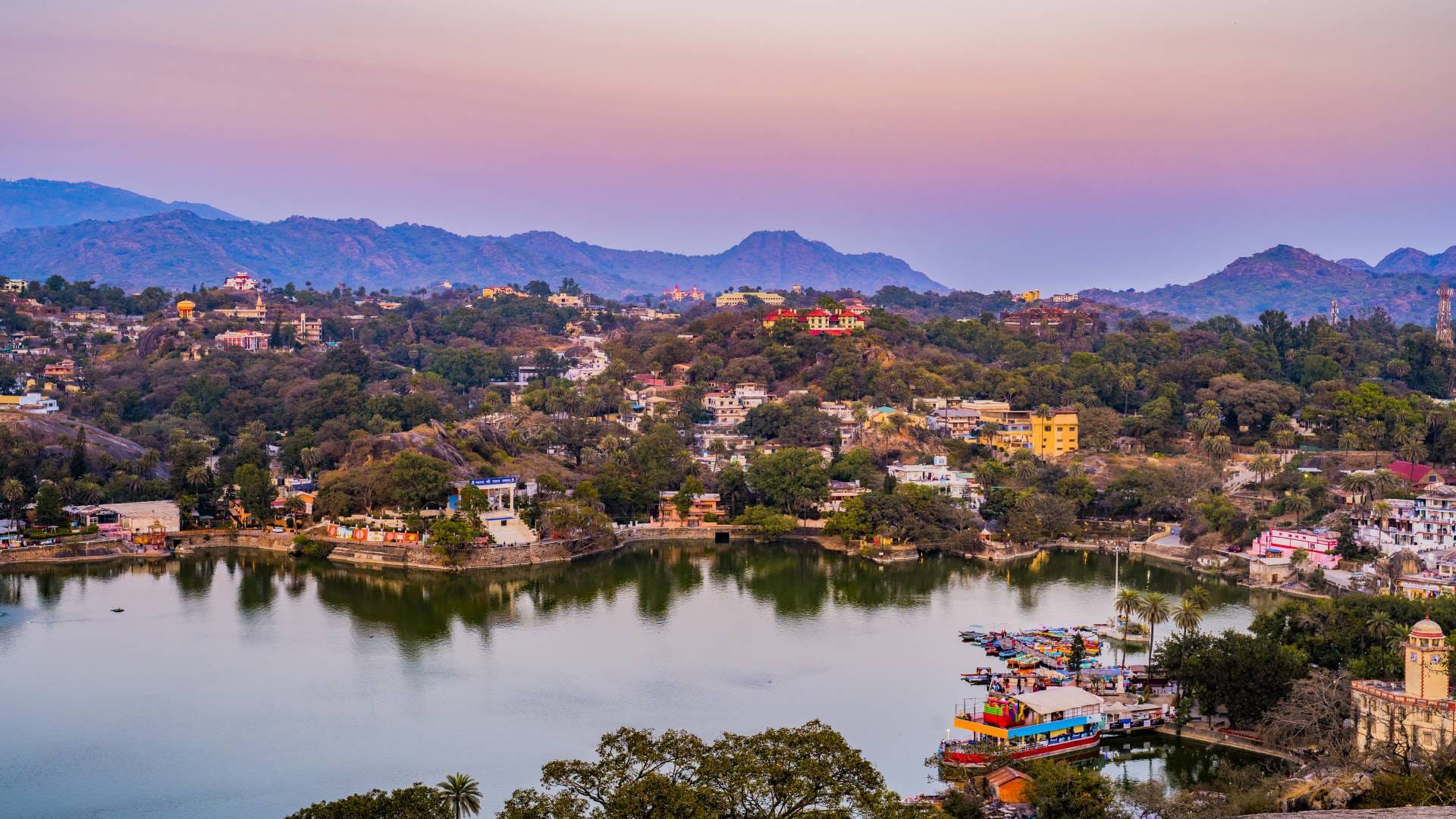 These are best places to visit in christmas and new year 2023