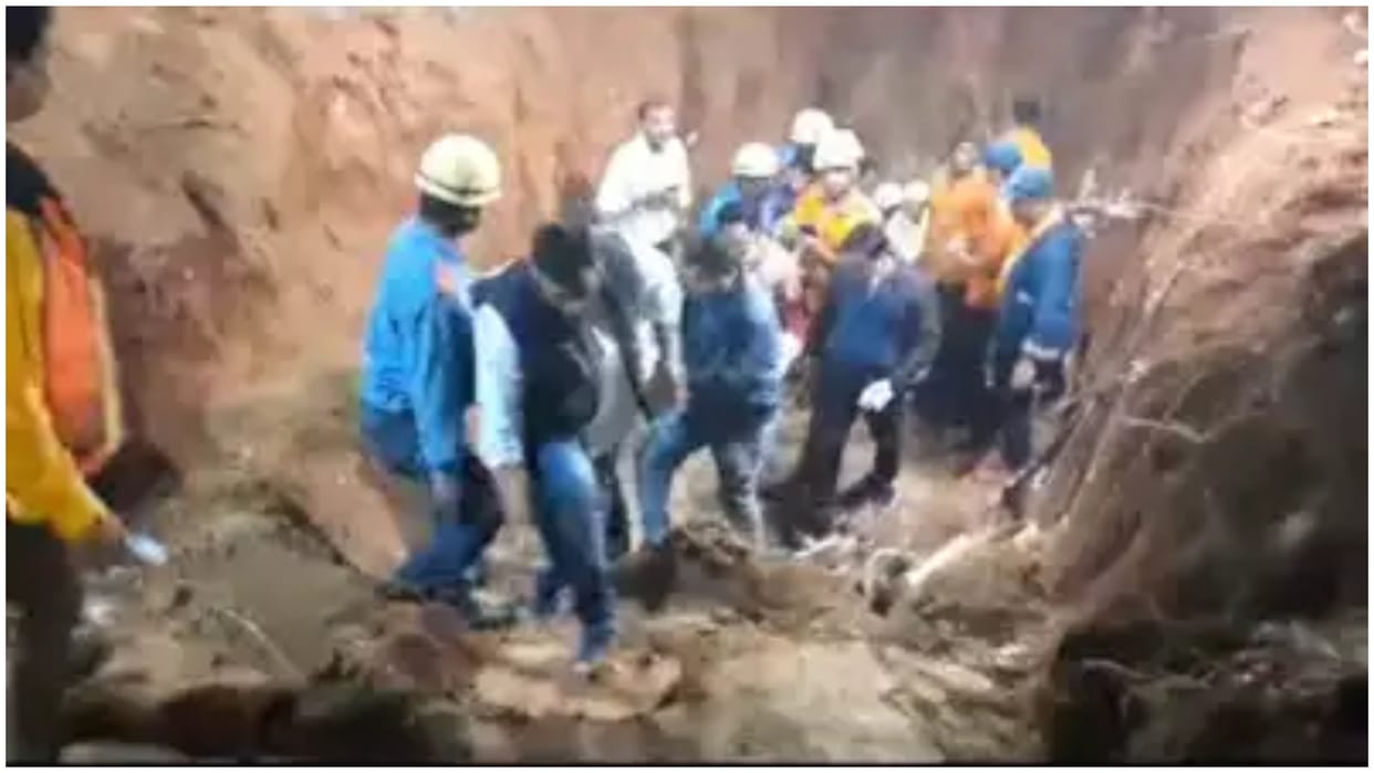 Infant stuck in bore well in Odisha rescued being taken to hospital Official Updates