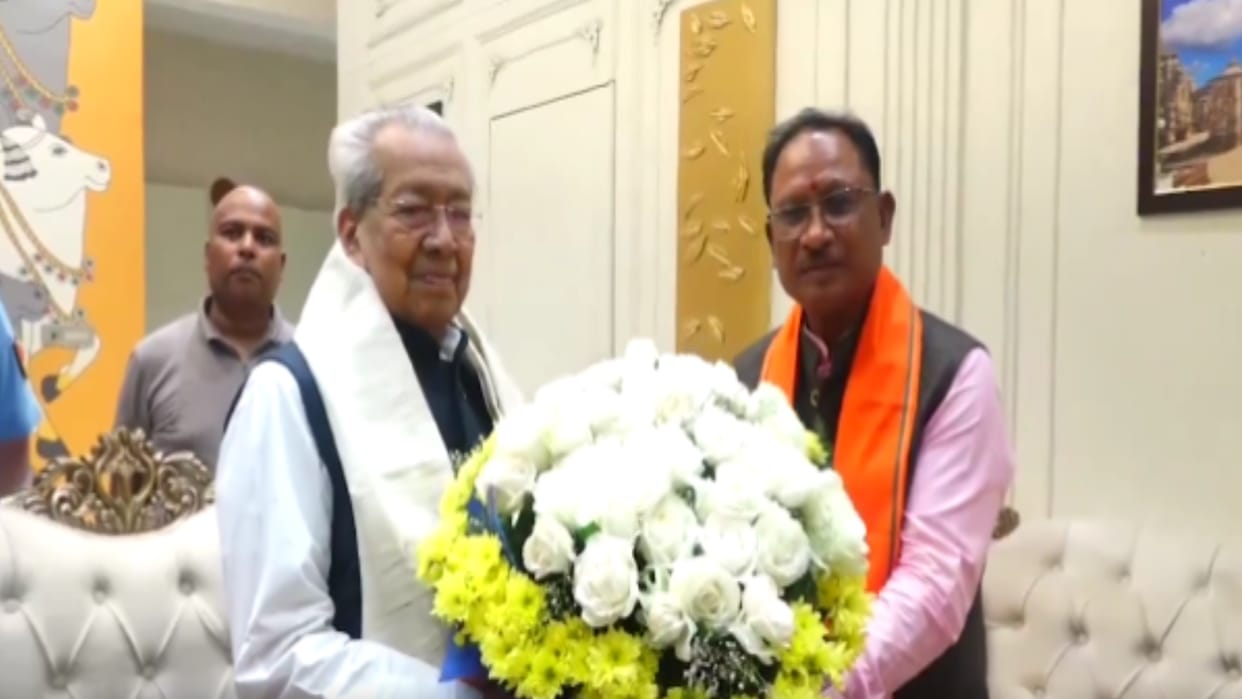 Chhattisgarh: CM Vishnudev Sai met Chhattisgarh Governor Vishwabhushan Harichandan