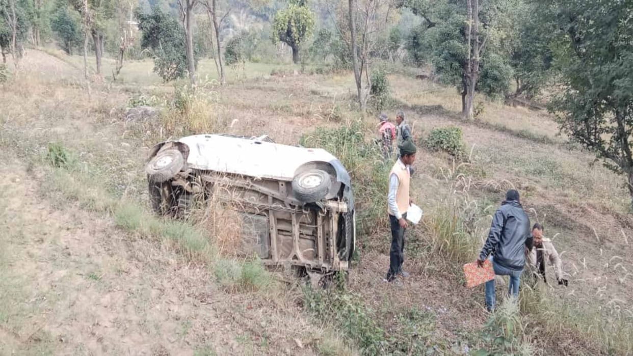Uncontrolled car overturns in fields near Gugga Ghat in Ghumarwin, driver dies