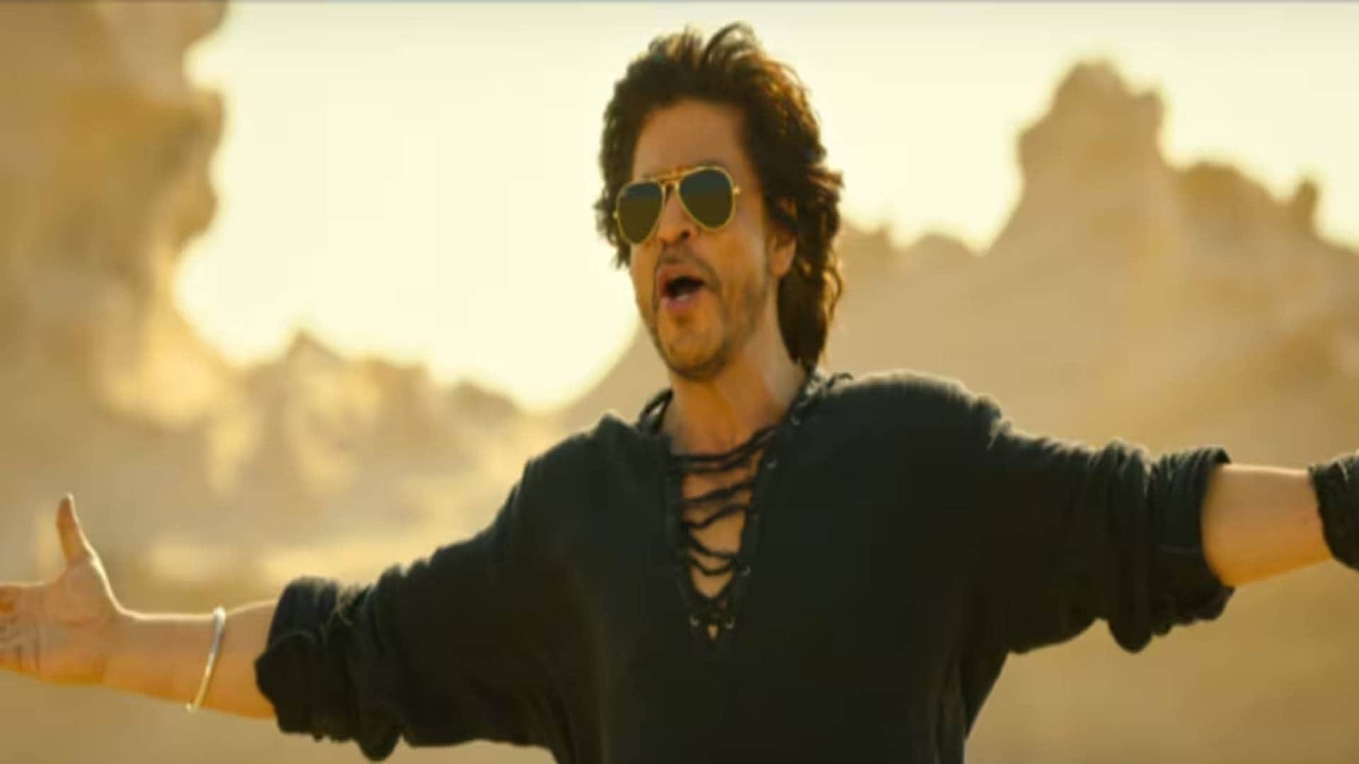 Shah Rukh Khan Visits Mata Vaishno Devi before Dunki Release starring Vicky Kaushal Taapsee pannu film