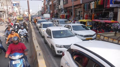 मंडुवाडीह नहीं जामडीह: घंटों जाम की जकड़ में रहा वाराणसी, घंटों रेंगती रहीं गाड़ियां; कईयों की छूटी ट्रेन Traffic police failed to solve problem of jam in Varanasi city including Manduwadih