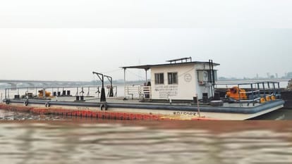 Ayodhya: कोलकाता से अयोध्या पहुंची वाटर मेट्रो, जल पर्यटन को बढ़ावा देने की मुहिम की गई तेज Water metro arrived in Ayodhya.