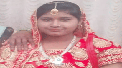 doctor took out the eyes of the dead body during post mortem in budaun