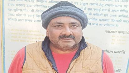 Agra: किसान का आलू बेचकर लाखों डकारने वाला आरोपी कोल्ड स्टोरेज संचालक धरा गया, दर्ज हैं एक दर्जन आपराधिक मामले Police arrested cold storage operator accused of fraud lakhs by selling farmers potatoes in Agra