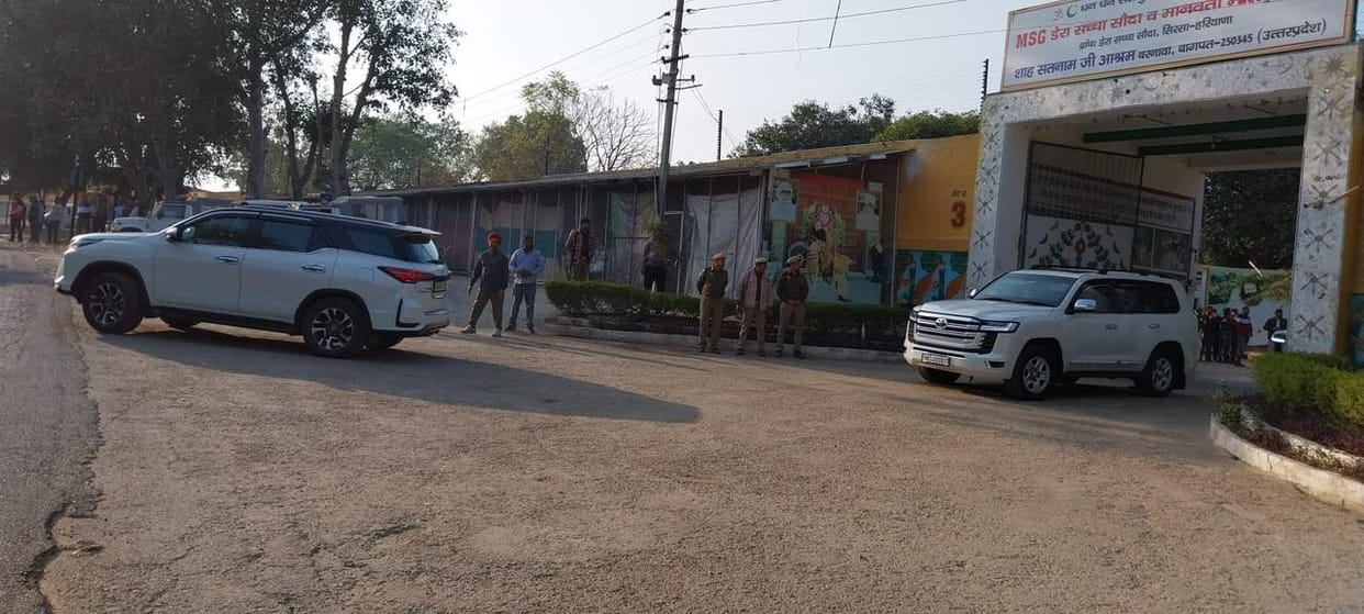 Baghpat: Dera chief Ram Rahim sent back to Sunaria jail under police protection