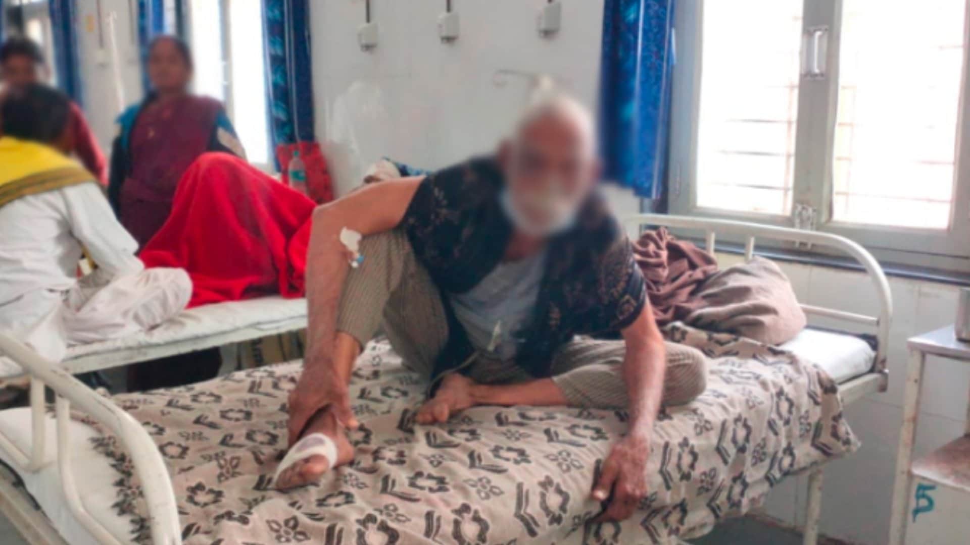 बेटे के जुल्म का शिकार पिता