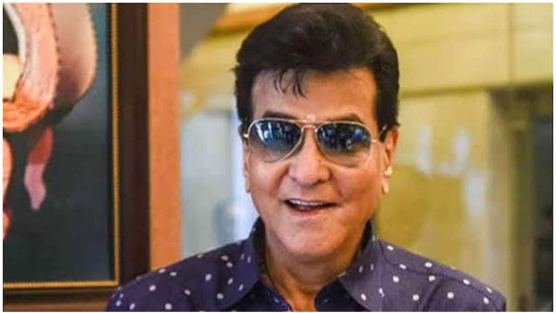 SRK in Vaishno Devi: Shah Rukh khan to Amitabh Bachchan Govinda Celebs at religious places ahead film release