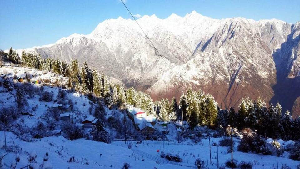 Uttarakhand weather Hotels Booking Starts Christmas and New Year In Auli After snowfall