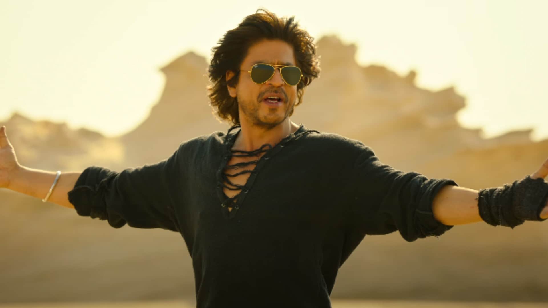 Dunki Twitter Reaction Know Shahrukh Khan Taapsee Pannu Vicky kaushal Film Review by Netizens