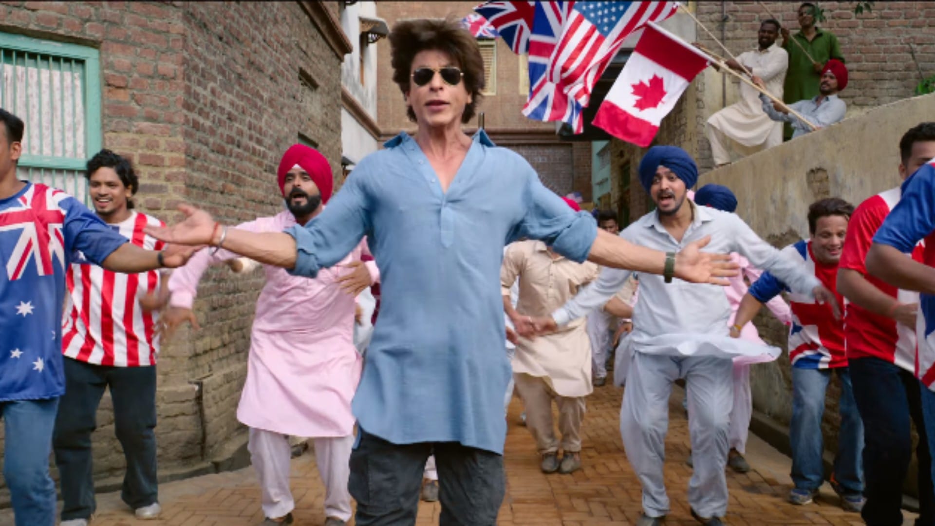 Dunki gets standing ovation from Censor Board members Shah Rrukh Khan Rajkumar Hirani film buzz continues all