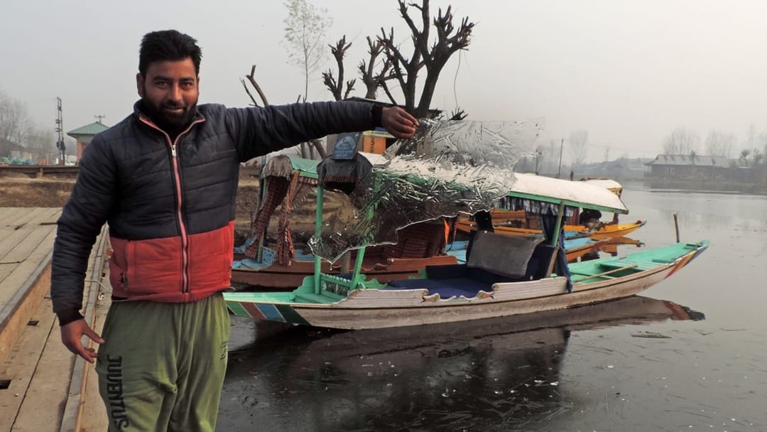 Jammu Kashmir Weather: Severe cold before Chille Kalan water of Dal Lake starts freezing
