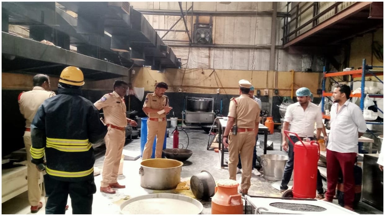 Todays News Updates: 15 workers injured in fire at bakery in Hyderabad