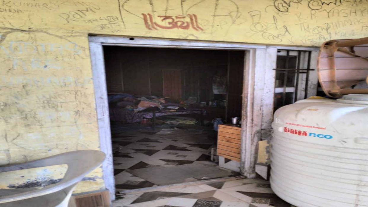 Theft in the temple of Kali Mata in 10280 feet high Jalodi Pass.