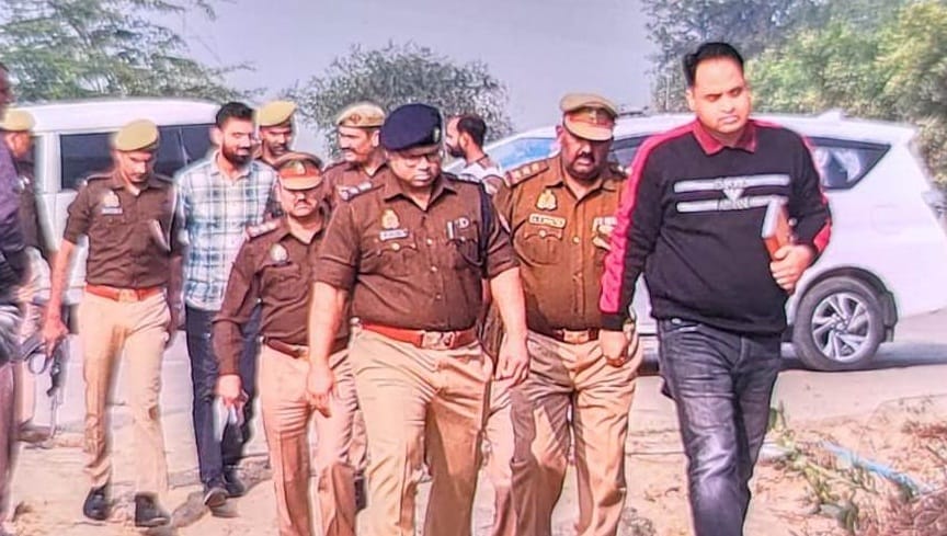 Kannauj Crime, Bloody body of a woman was lying in the field, there were injury marks on the head