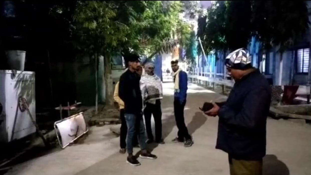 Woman commits suicide by hanging herself in Begusarai
