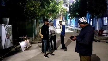 Bihar Crime: हत्या या आत्महत्या पर उलझी पहेली, पीहर पक्ष ने लगाया ये आरोप, ससुरालवालों ने बताया बेबुनियाद Woman commits suicide by hanging herself in Begusarai