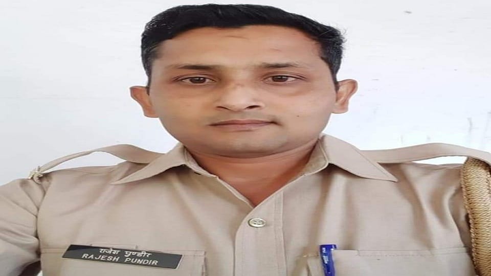 Suddenly deteriorating health, constable dies