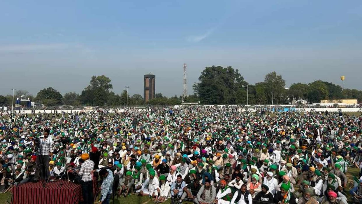 Farmers held Mahapanchayat in Sarabha village