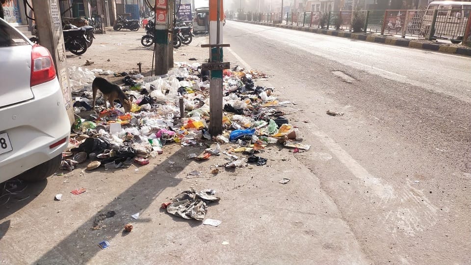 Fatehabad Municipal Council employees on strike: cleanliness system of city broken down
