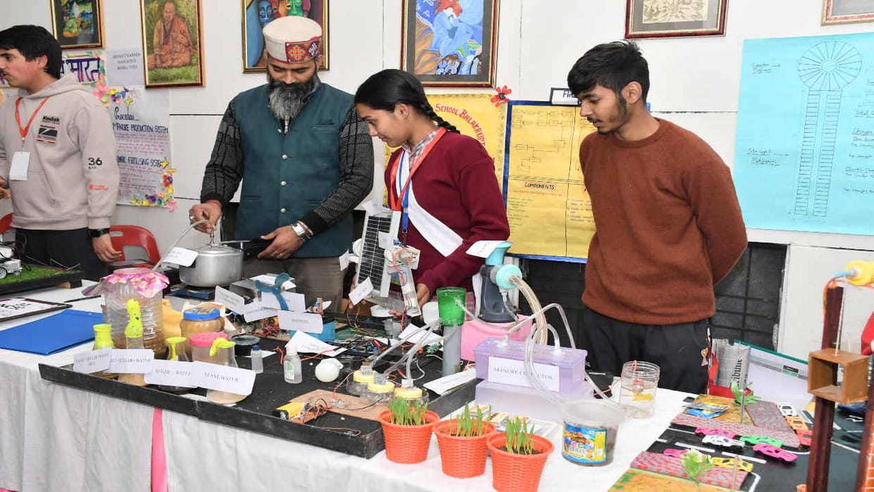 Prototype: Students made biodiesel from leftover fruit and vegetable peels, zero carbon emission