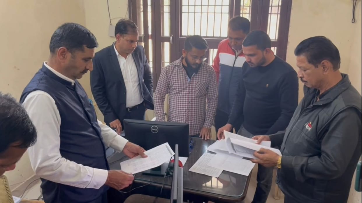Bhiwani: Chief Minister Flying Squad team raided the Block Development and Panchayat Officer office
