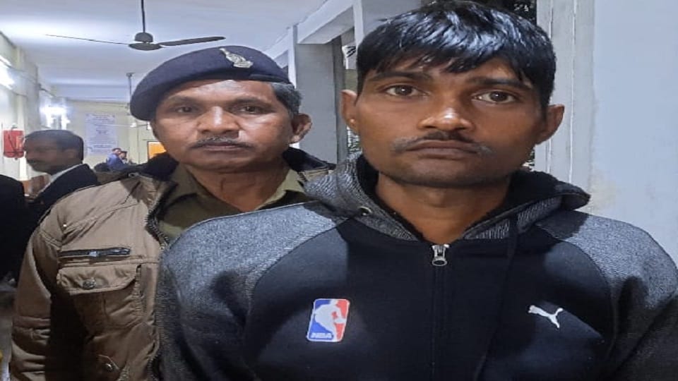 court sentenced accused of murdering his wife to life imprisonment In Janjgir Champa