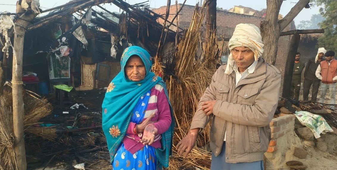 Fire broke out in a labourers hut in Auraiya, mother and son burnt and two goats died